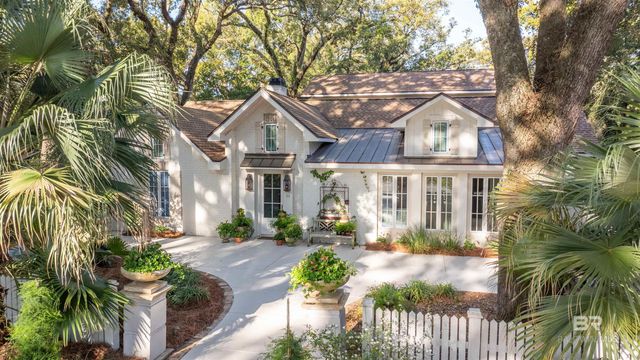 59 N Summit Street, Fairhope, AL 36532