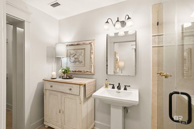 59 N Summit Street, Fairhope, AL 36532