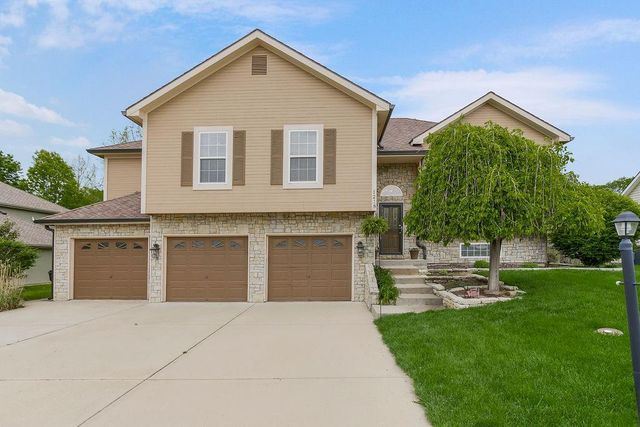 1218 Wildwood Street, Leavenworth, KS 66048
