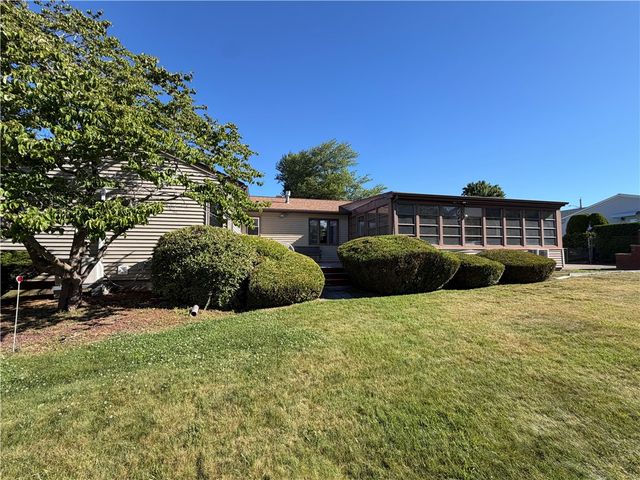 45 Pinewood Drive, North Providence, RI 02904
