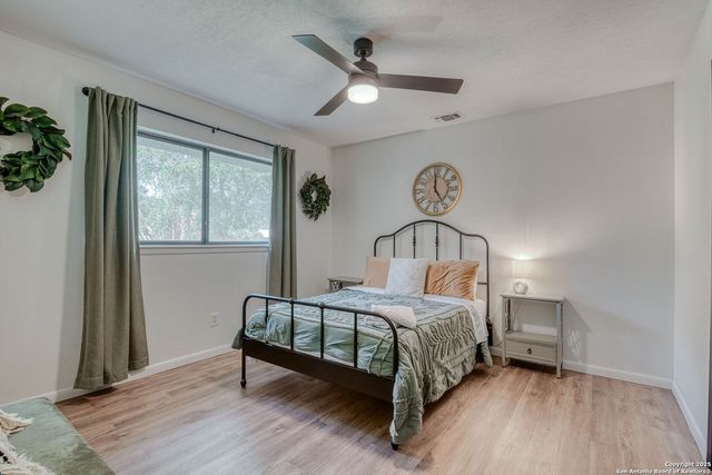 6970 Stonykirk, San Antonio, TX 78240