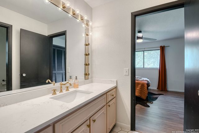 6970 Stonykirk, San Antonio, TX 78240