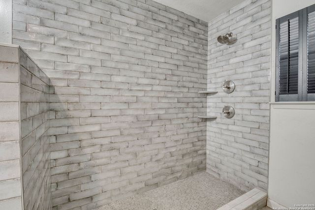 6970 Stonykirk, San Antonio, TX 78240