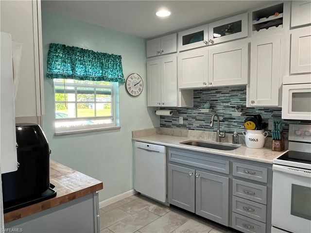 1374 Bunker WAY, Fort Myers, FL 33919