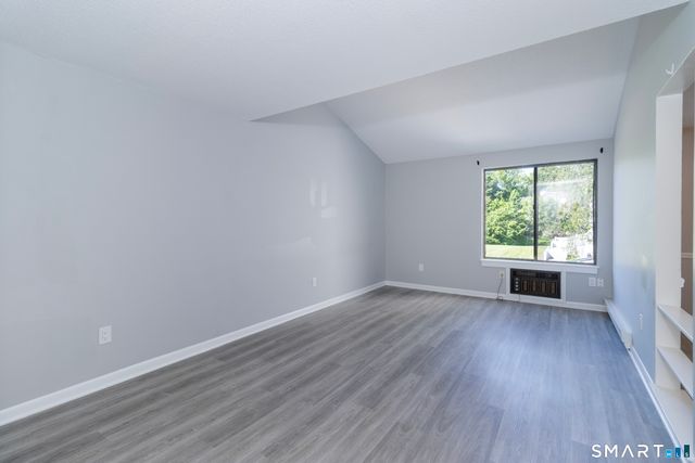 18 Hamre Lane A, Branford, CT 06405
