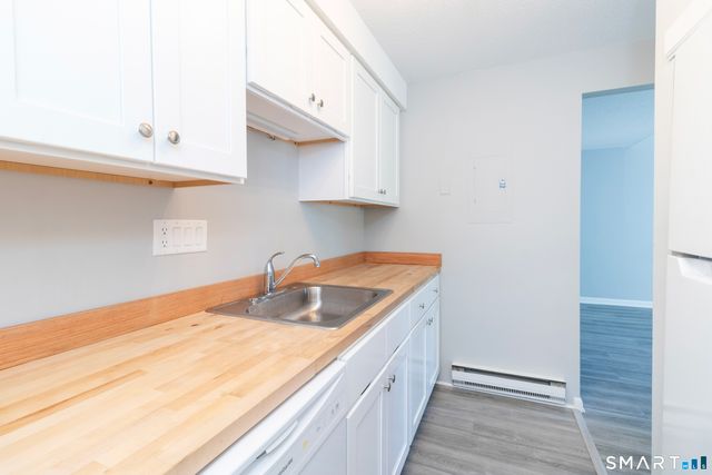 18 Hamre Lane A, Branford, CT 06405