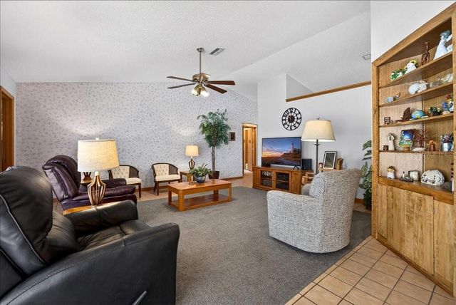 11 PARKWAY, Palm Coast, FL 32164