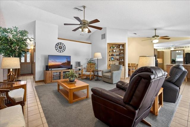 11 PARKWAY, Palm Coast, FL 32164