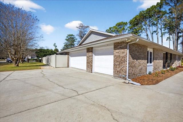 11 PARKWAY, Palm Coast, FL 32164