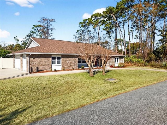 11 PARKWAY, Palm Coast, FL 32164