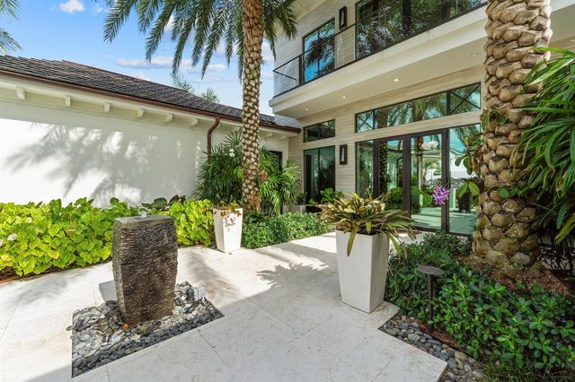 18714 Rio Vista Drive, Jupiter, FL 33469