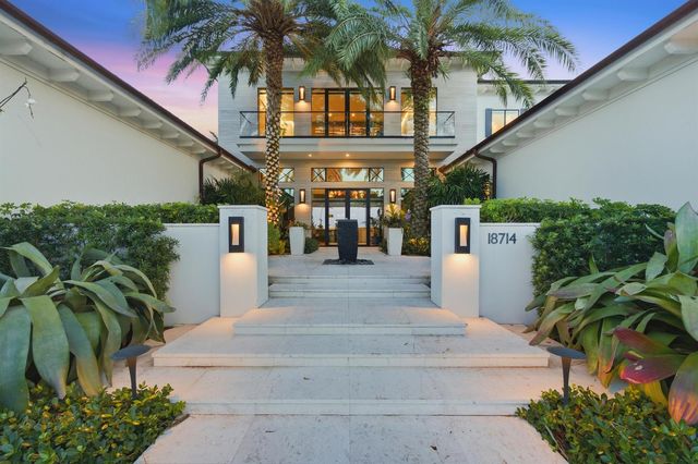 18714 Rio Vista Drive, Jupiter, FL 33469