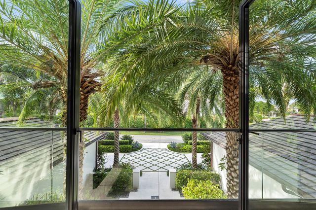 18714 Rio Vista Drive, Jupiter, FL 33469