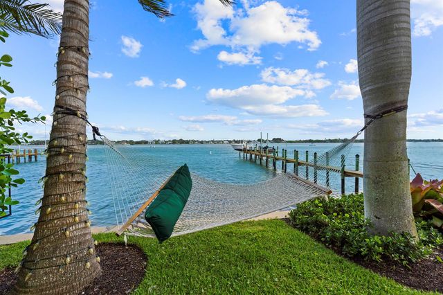 18714 Rio Vista Drive, Jupiter, FL 33469