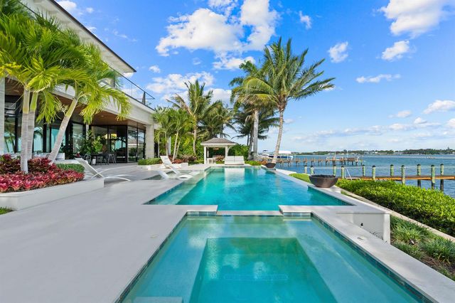 18714 Rio Vista Drive, Jupiter, FL 33469