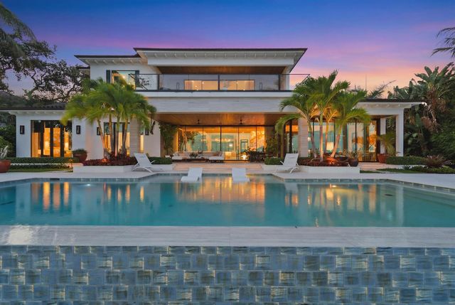 18714 Rio Vista Drive, Jupiter, FL 33469
