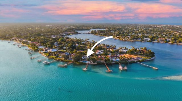18714 Rio Vista Drive, Jupiter, FL 33469