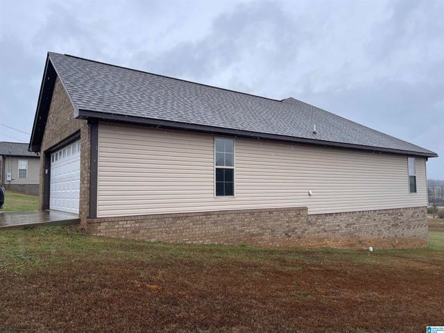 135 SARA LANE, Clanton, AL 35045