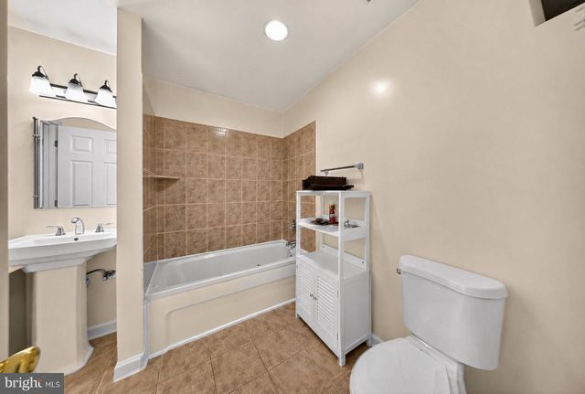 1614 6TH ST NW, Washington, DC 20001