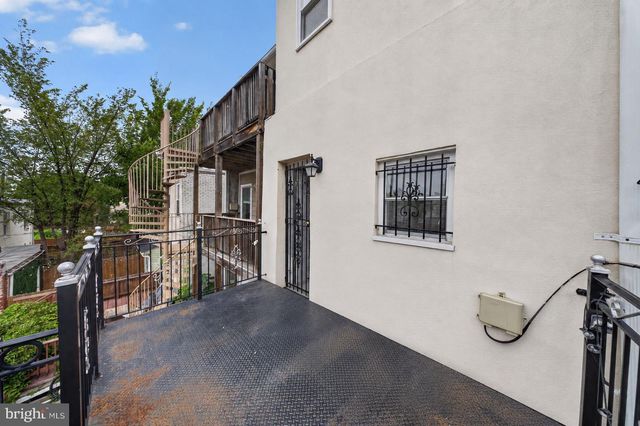 1614 6TH ST NW, Washington, DC 20001