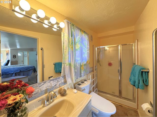 19921 WHALESHEAD Rd I 2, Brookings, OR 97415