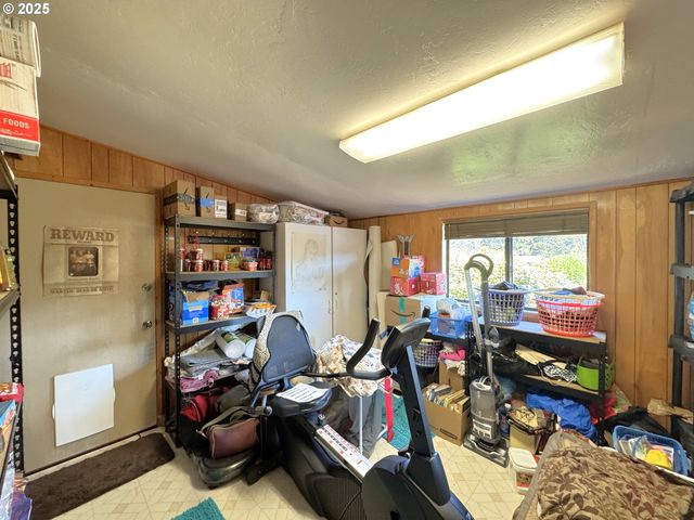 19921 WHALESHEAD Rd I 2, Brookings, OR 97415