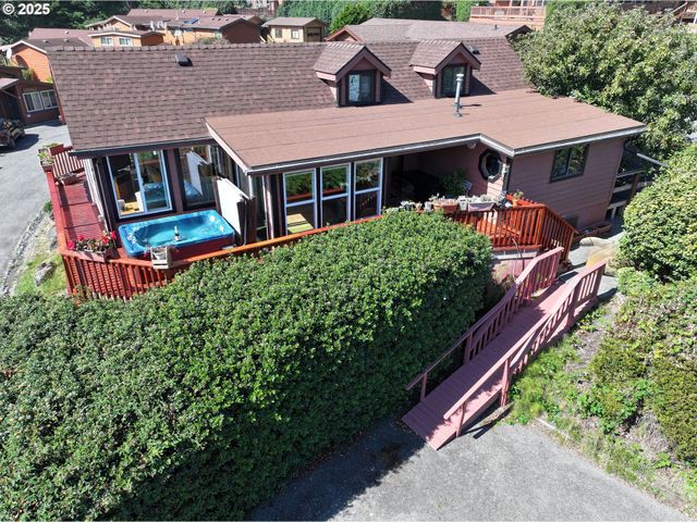 19921 WHALESHEAD Rd I 2, Brookings, OR 97415