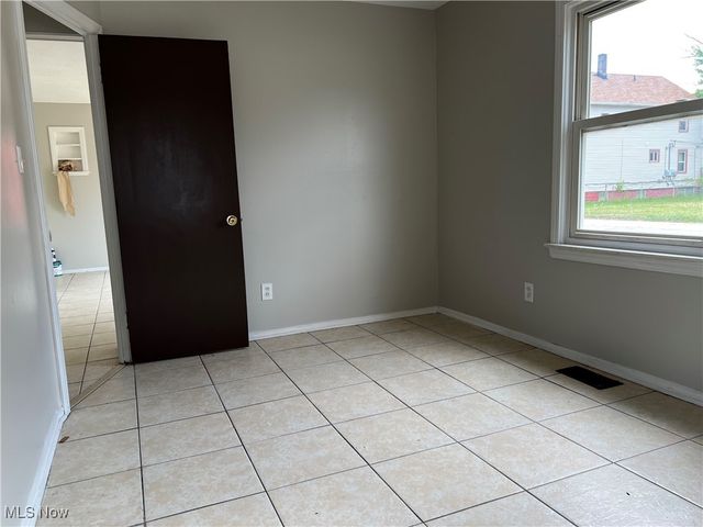 12620 Grimsby Avenue, Cleveland, OH 44135