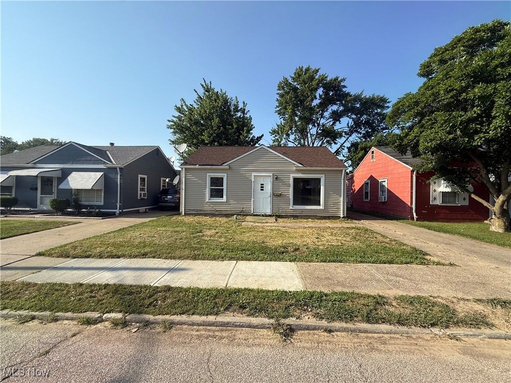 12620 Grimsby Avenue, Cleveland, OH 44135