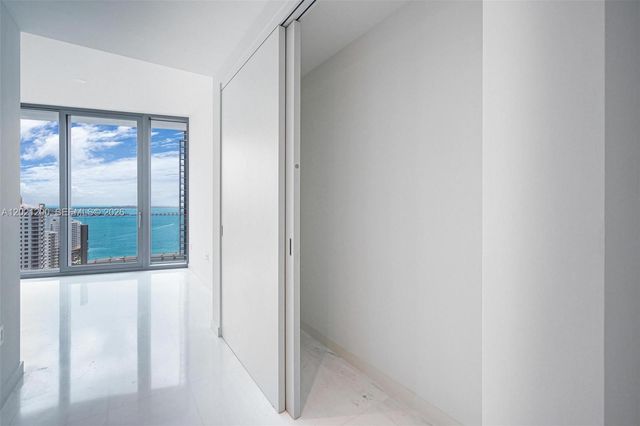 300 Biscayne Boulevard Way 2906W, Miami, FL 33131
