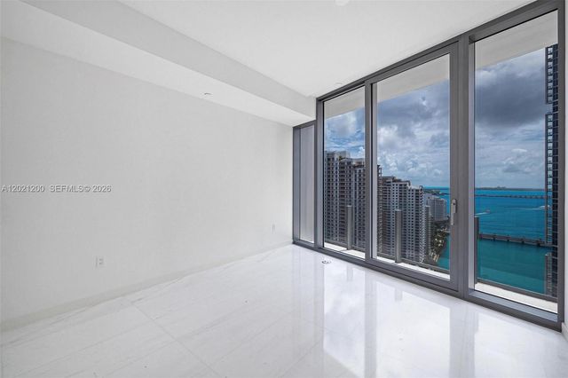 300 Biscayne Boulevard Way 2906W, Miami, FL 33131