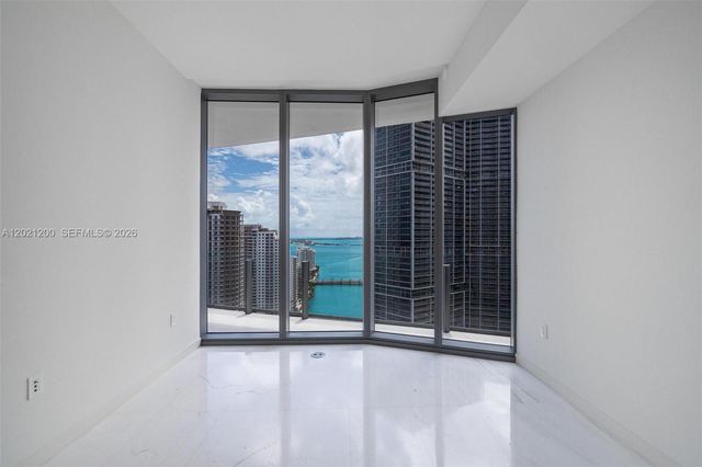 300 Biscayne Boulevard Way 2906W, Miami, FL 33131
