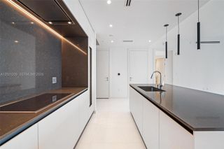 300 Biscayne Boulevard Way 2906W, Miami, FL 33131
