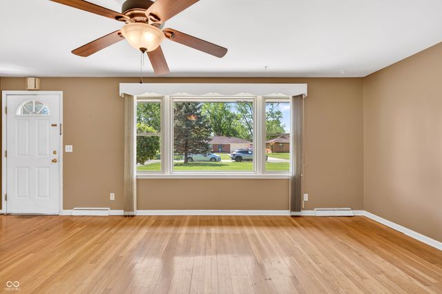 2240 Sims Drive, Columbus, IN 47203