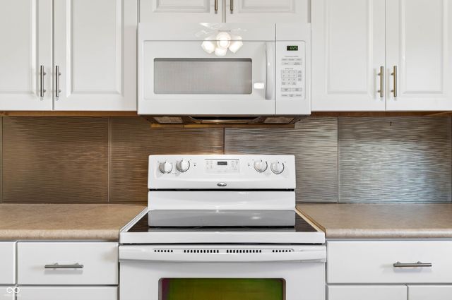 2240 Sims Drive, Columbus, IN 47203