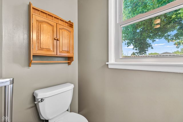 2240 Sims Drive, Columbus, IN 47203