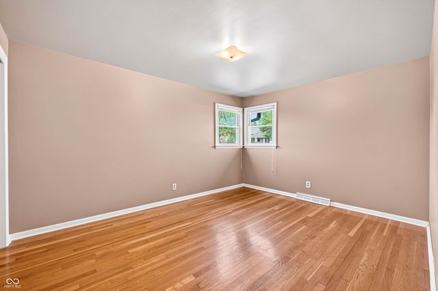 2240 Sims Drive, Columbus, IN 47203