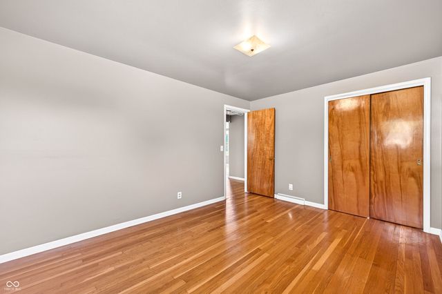 2240 Sims Drive, Columbus, IN 47203