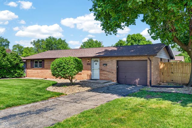 2240 Sims Drive, Columbus, IN 47203