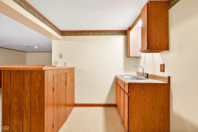 2240 Sims Drive, Columbus, IN 47203