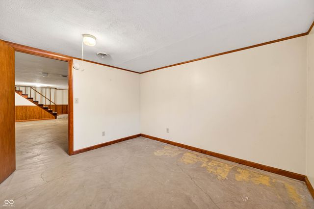 2240 Sims Drive, Columbus, IN 47203