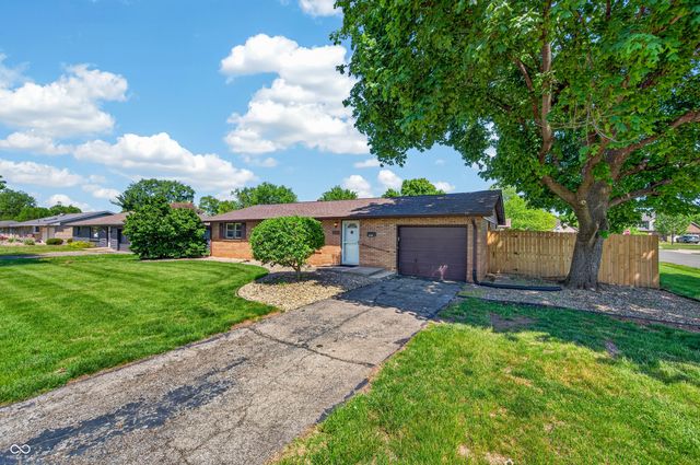 2240 Sims Drive, Columbus, IN 47203