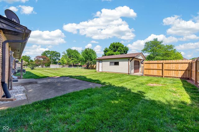 2240 Sims Drive, Columbus, IN 47203