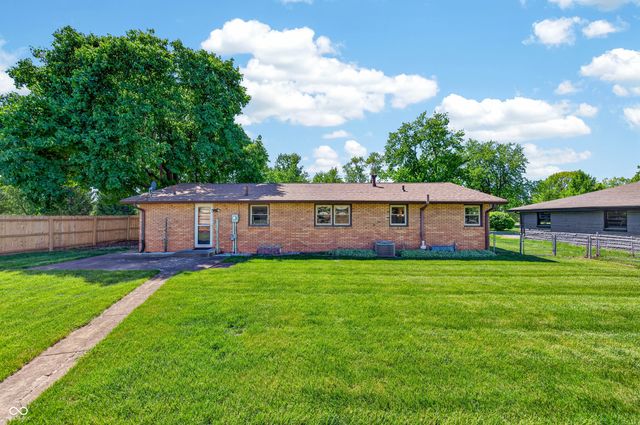 2240 Sims Drive, Columbus, IN 47203