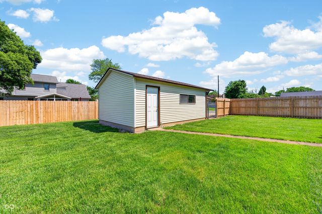 2240 Sims Drive, Columbus, IN 47203
