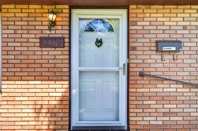 2240 Sims Drive, Columbus, IN 47203
