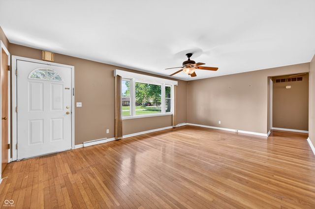 2240 Sims Drive, Columbus, IN 47203