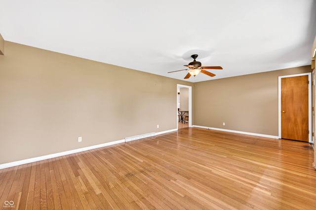 2240 Sims Drive, Columbus, IN 47203
