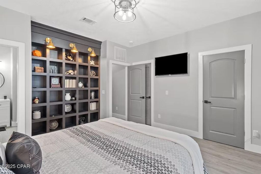 Image 16 of property listing at 512 Dement Circle B, Panama City Beach, FL 32407