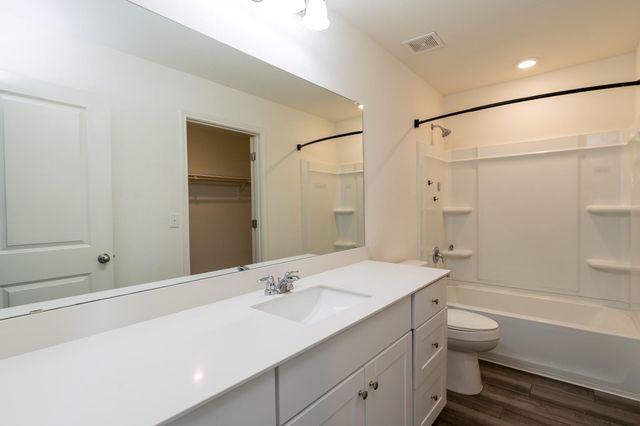 243 Waterbuck LOOP, Hutto, TX 78634